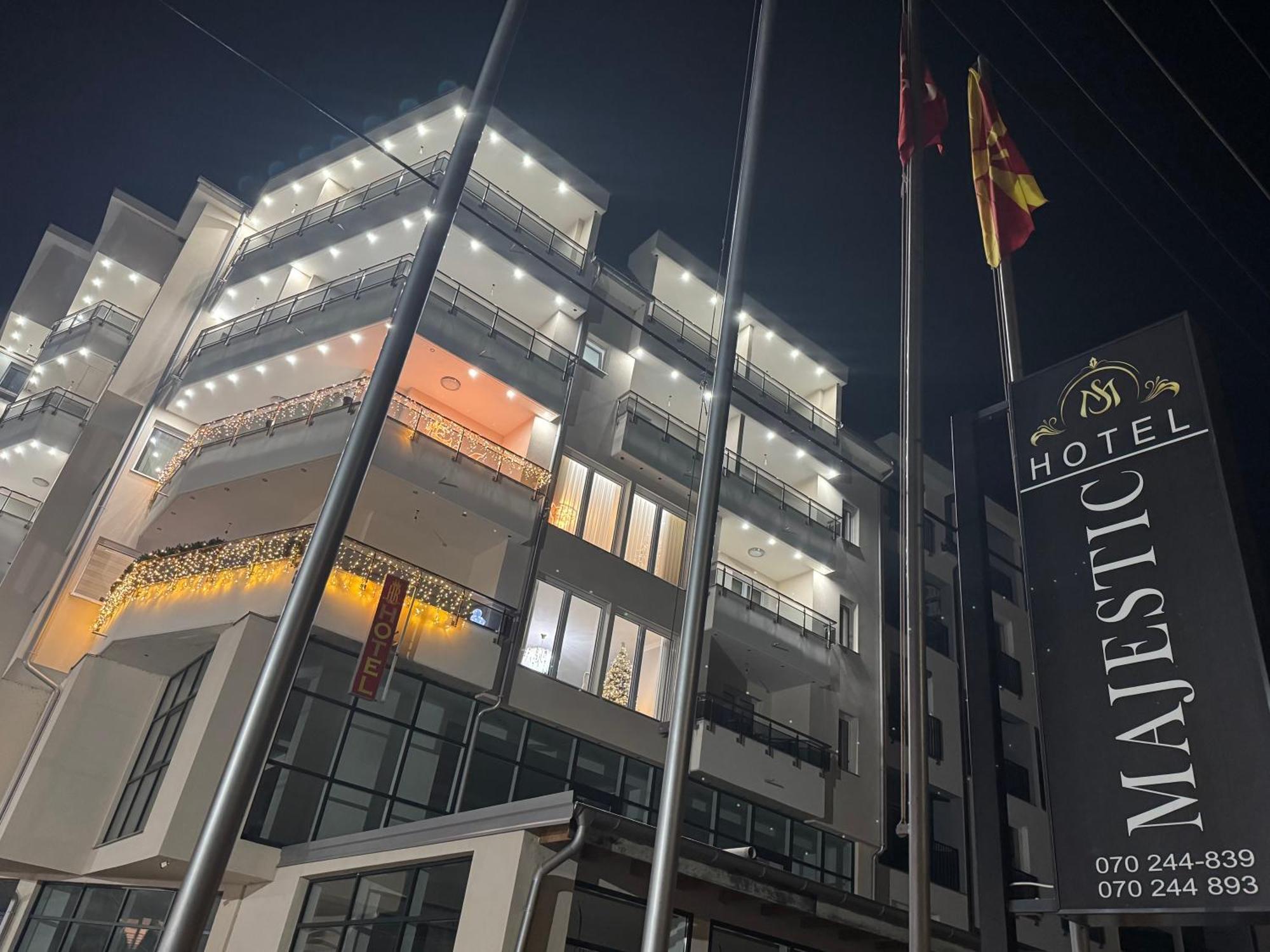 Hotel Majestic Струга Екстериор снимка