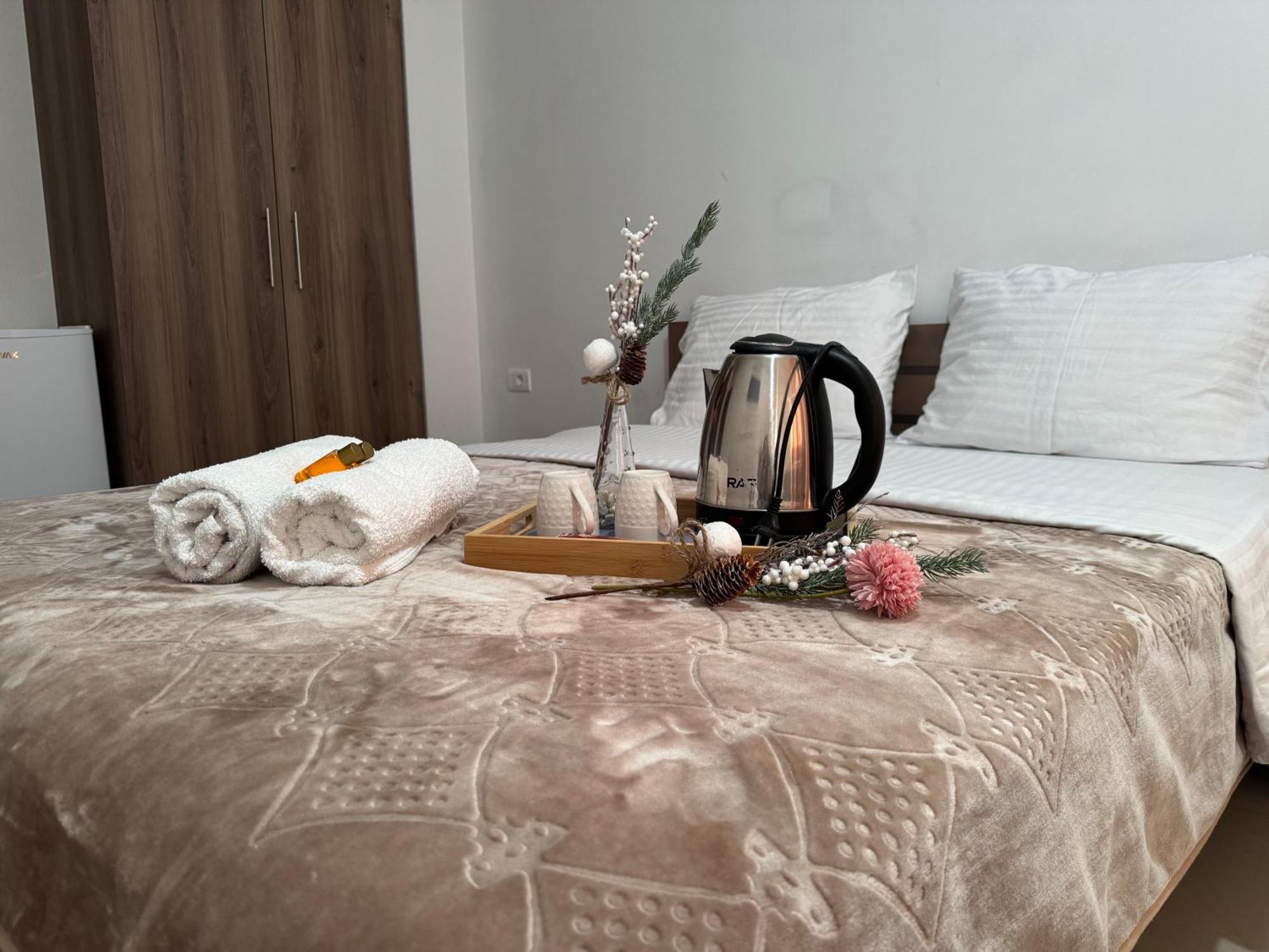 Hotel Majestic Струга Екстериор снимка